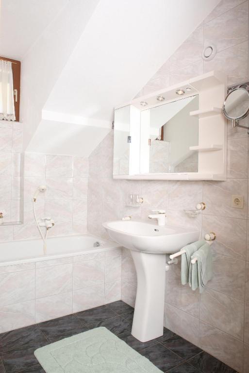 Gästehaus Ortner Liesing Zimmer foto